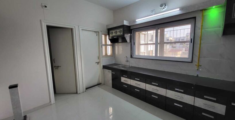 3 BHK FLAT FOR SALE KARAMSAD -V.V.NAGAR ROAD