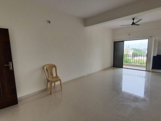 2 bhk flat for rent on fourth floor in karamsad anand