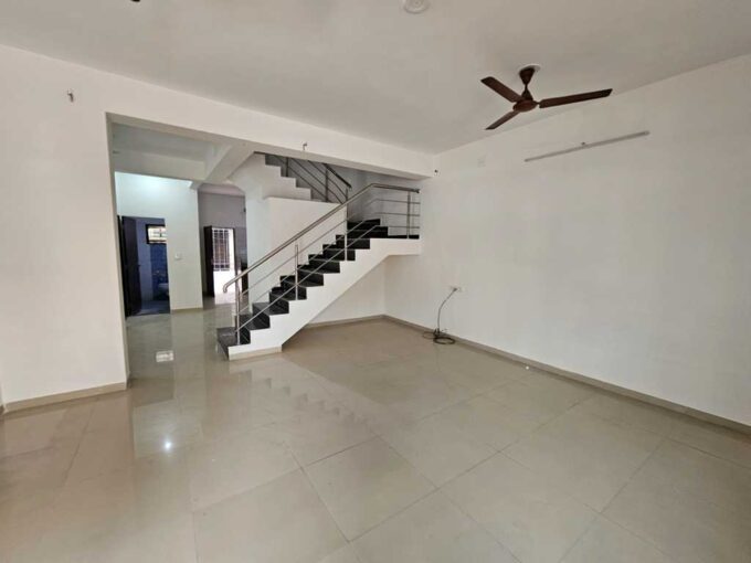 4 Bhk House For Sale In Karamsad – Prime Location On Karamsad–V.v. Nagar Road